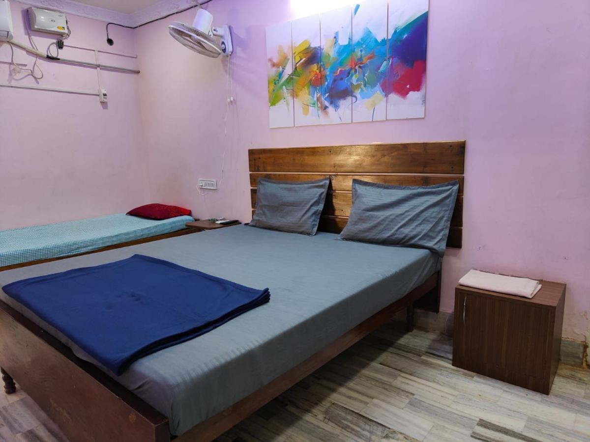 Hotel Hcb Brahmapur Oda fotoğraf